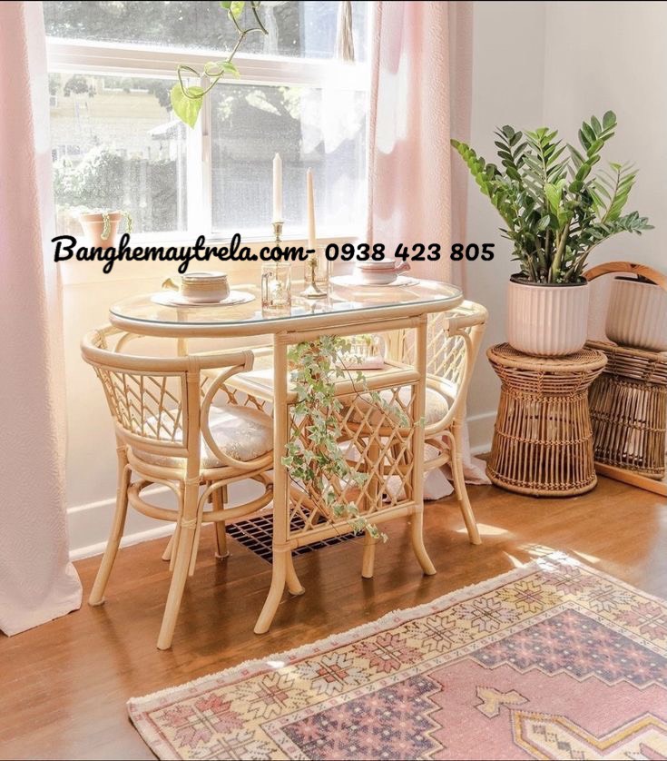 
								Bàn ghế ăn bằng mây MA724