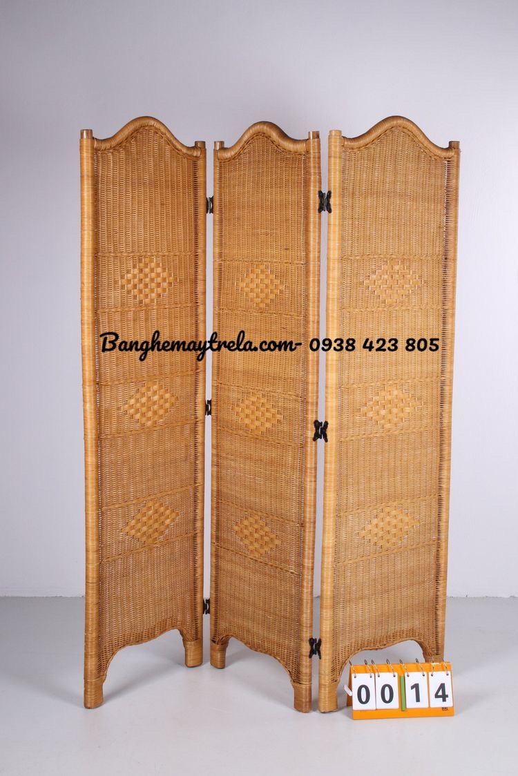 
								Bình phong mây tre đan kín MA379